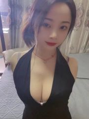 福州苗条美胸小美妞